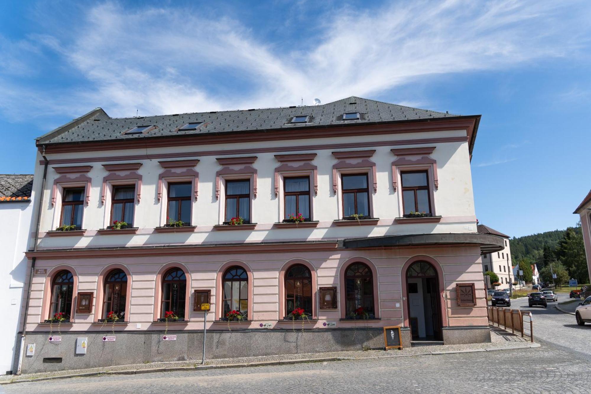 Apartmany Nabrezi Susice Nad Otavou Exterior foto