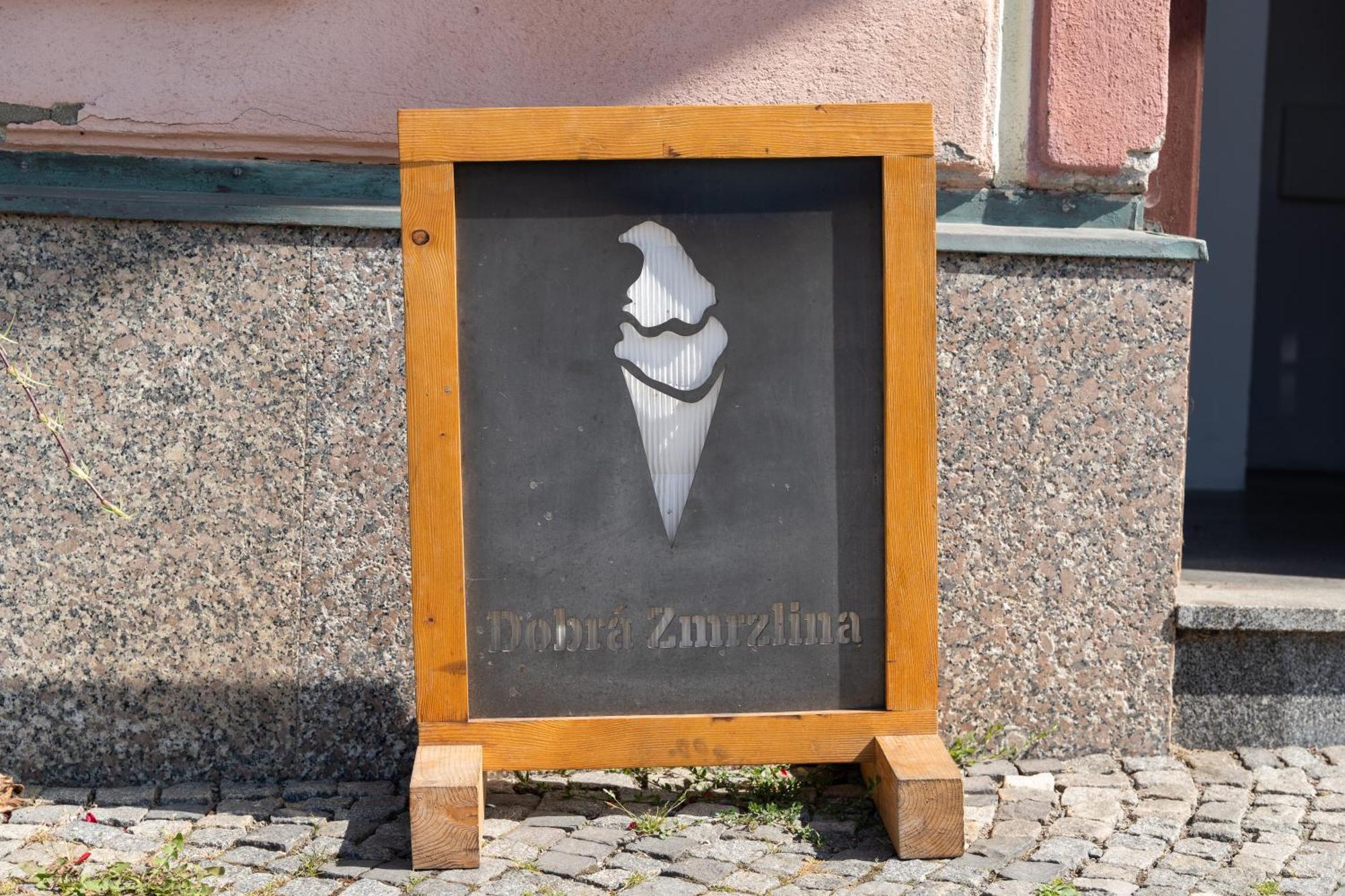 Apartmany Nabrezi Susice Nad Otavou Exterior foto